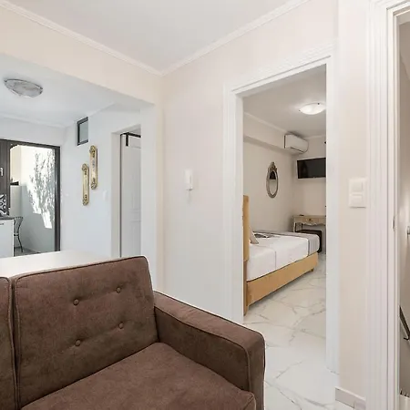 Elvira Chania (Crete)